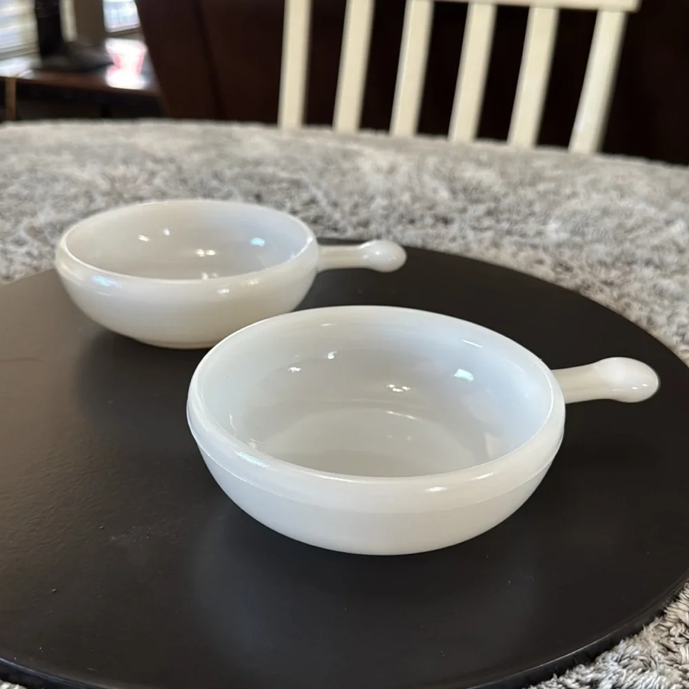 VTG Set Of 2 Glasbake Milk Glass 11oz Lug Soup Bowls With‎ Handles Kitchenware